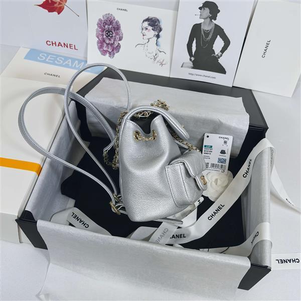 2026127213711721 700